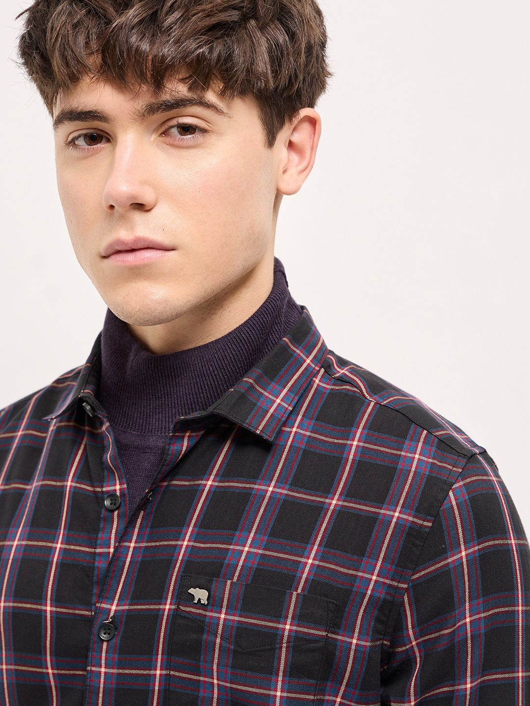 THE BEAR HOUSE Men Spread Collar Windowpane Checked Cotton Slim Fit Shirt - Image 3