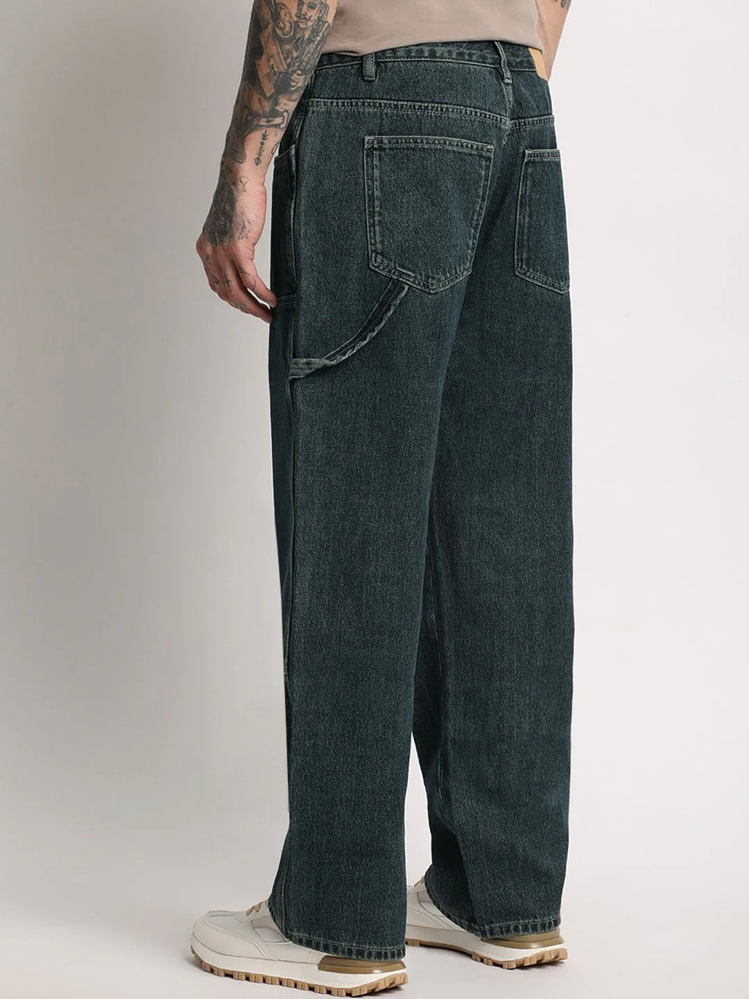 THE BEAR HOUSE Men Straight Fit Clean Look Stretchable Jeans - Image 5