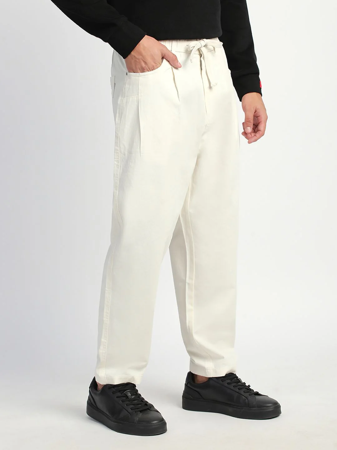 THE BEAR HOUSE Men Straight Fit Mid-Rise Cotton Flat Front Trousers - Image 2