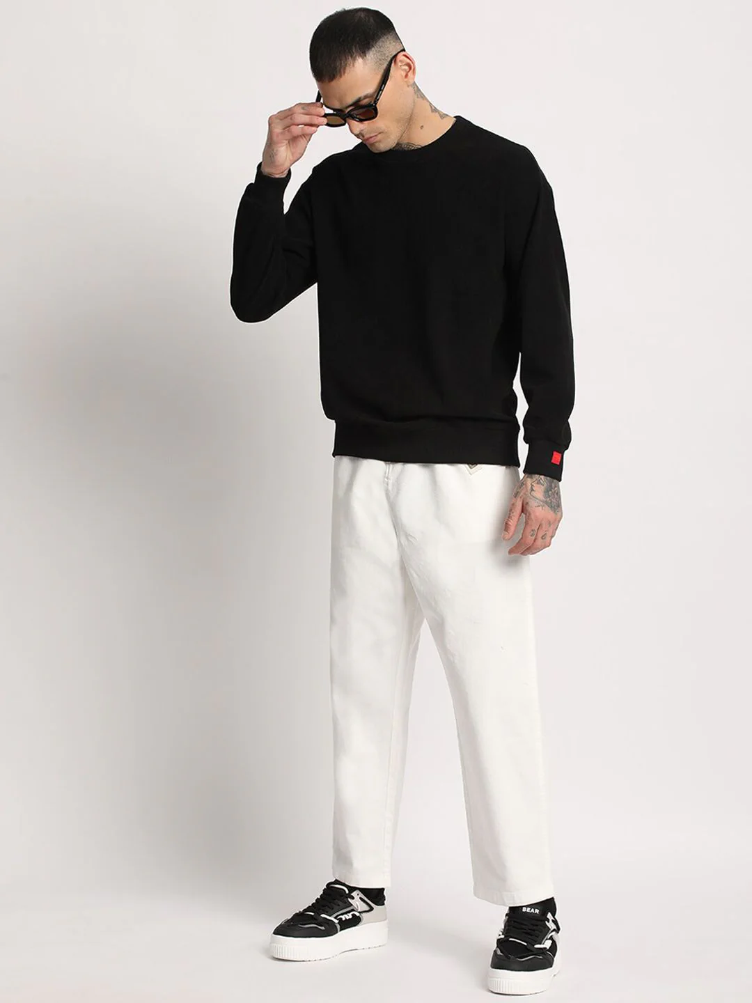 THE BEAR HOUSE Men Straight Fit Mid Rise Cotton Trousers - Image 4