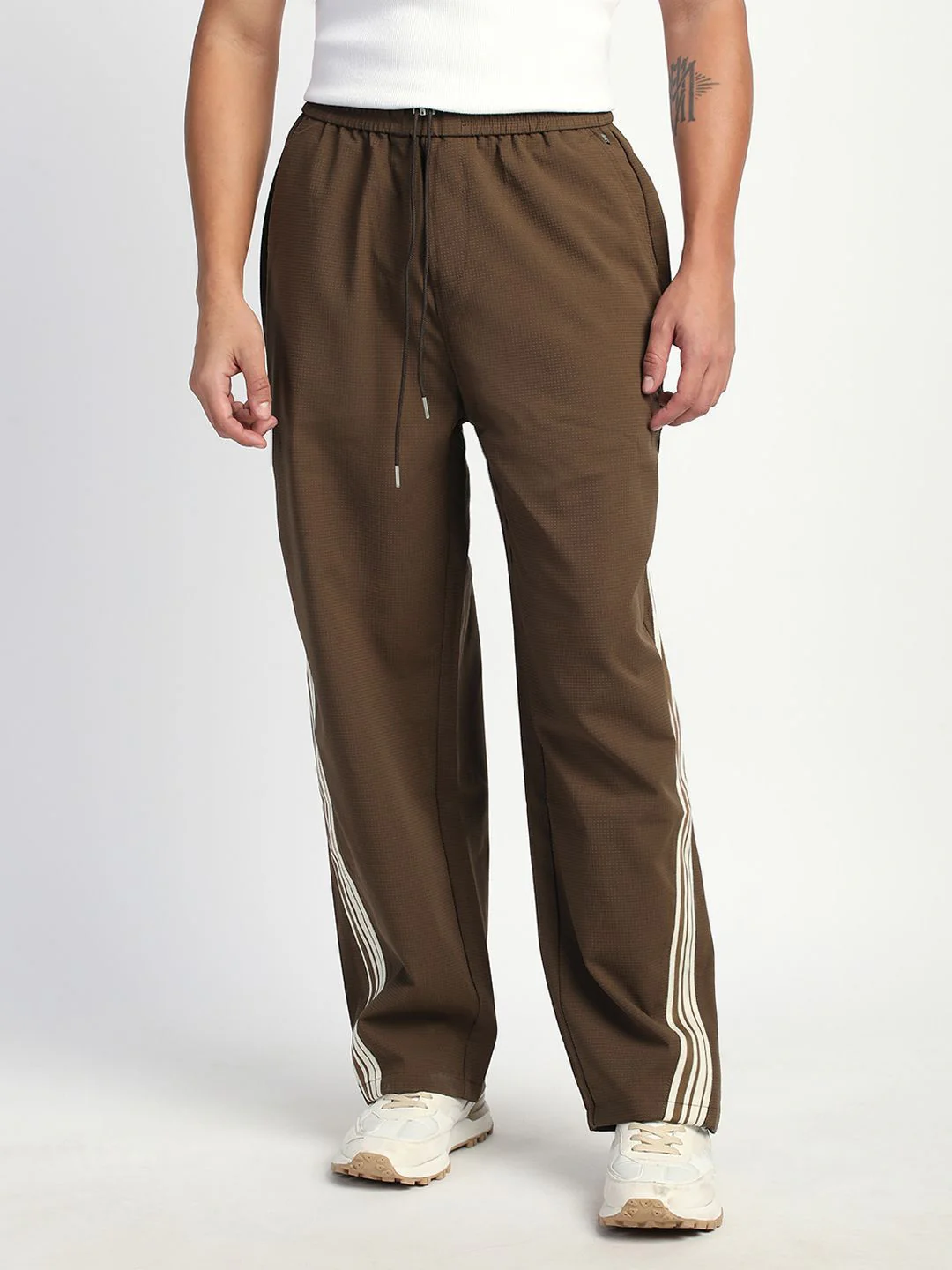 THE BEAR HOUSE Men Straight Fit Trousers - Image 2