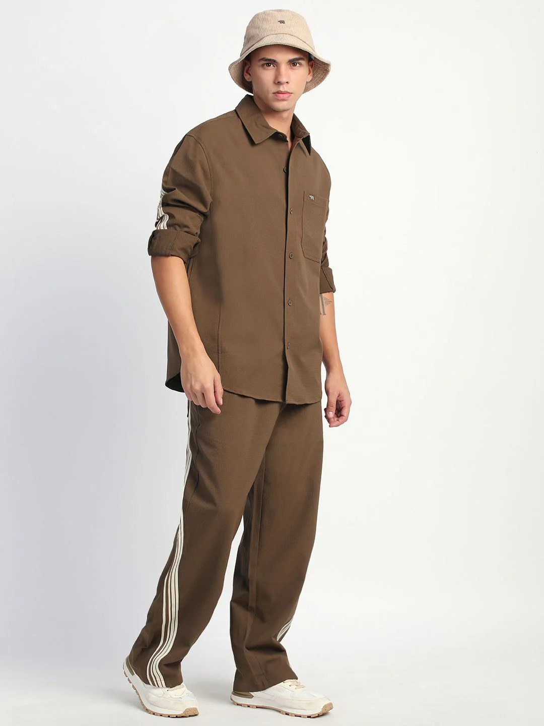 THE BEAR HOUSE Men Straight Fit Trousers - Image 4