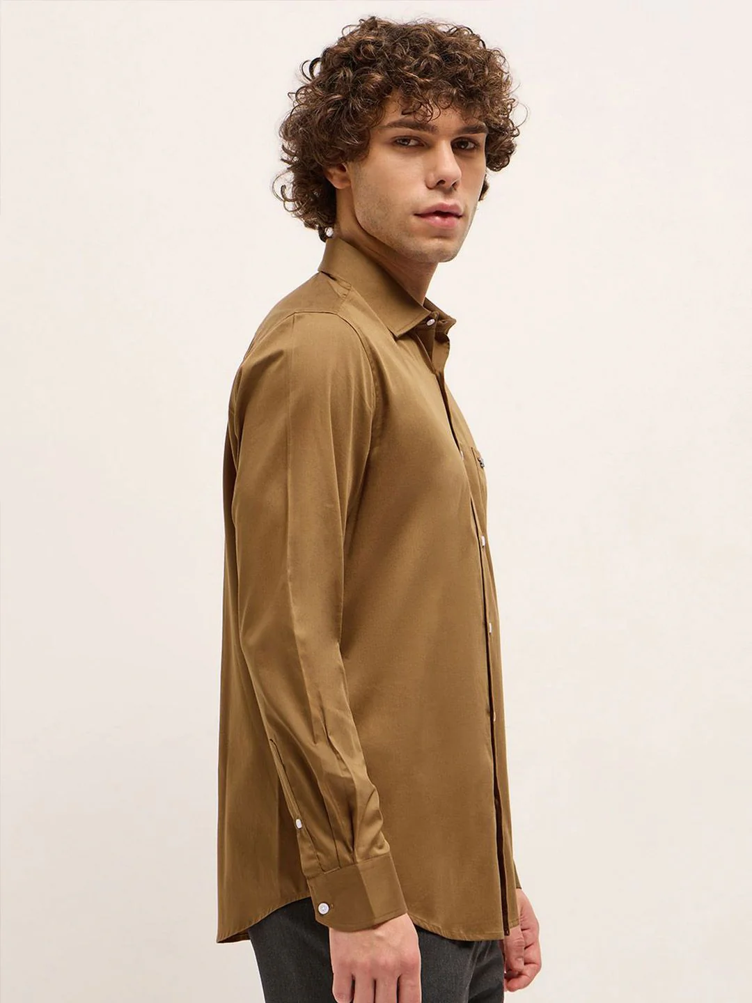THE BEAR HOUSE Men Tailored Fit Opaque Formal Shirt - Image 3