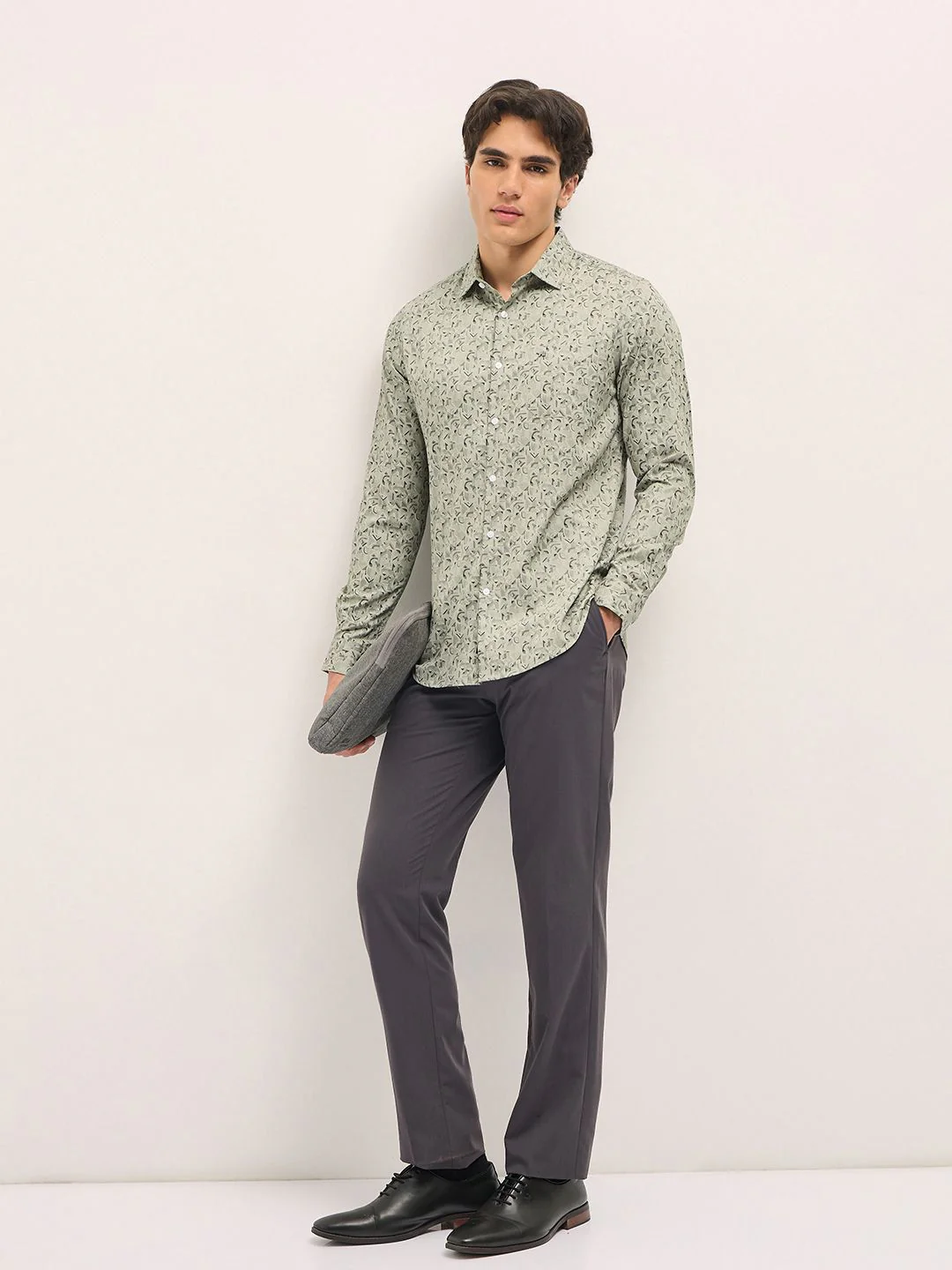 THE BEAR HOUSE Men Tailored Fit Opaque Printed Formal Shirt - Image 4