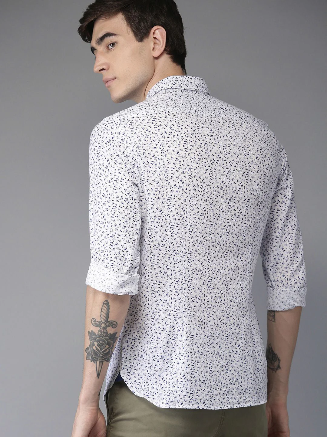 THE BEAR HOUSE Men White & Blue Slim Fit Printed Casual Shirt - Image 5