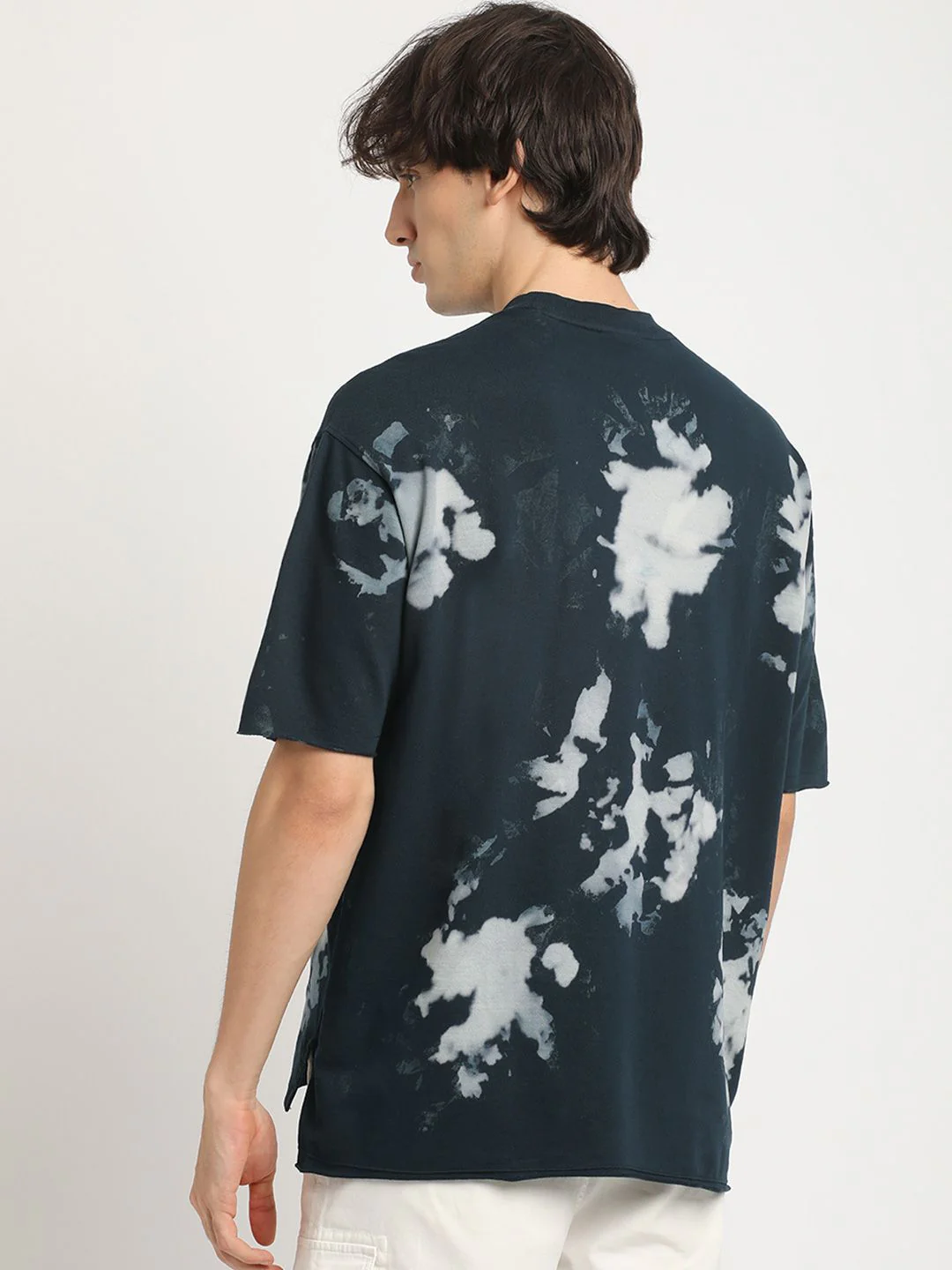 THE BEAR HOUSE Men's Abstract Tie-Dye Crew Neck T-shirt - Image 5