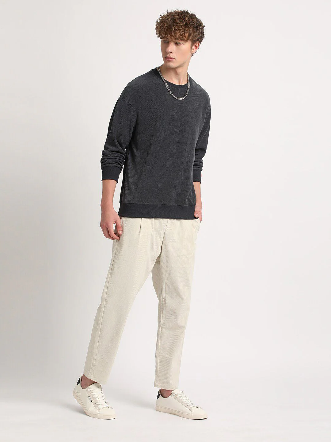 THE BEAR HOUSE Relaxed Fit Pullover - Image 4