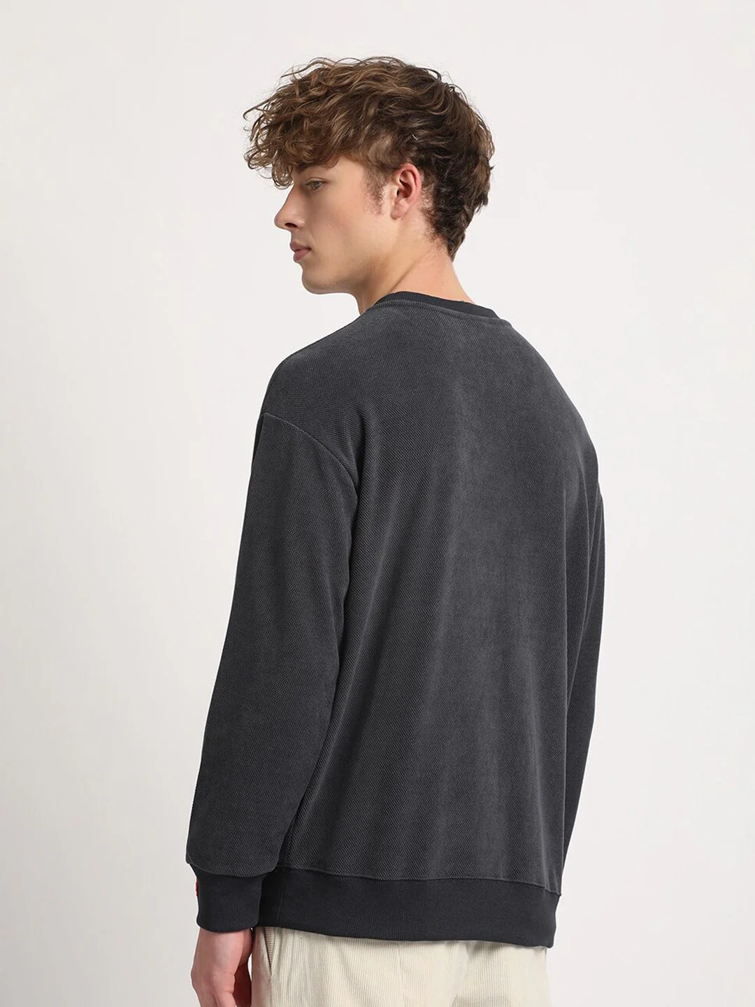 THE BEAR HOUSE Relaxed Fit Pullover - Image 5