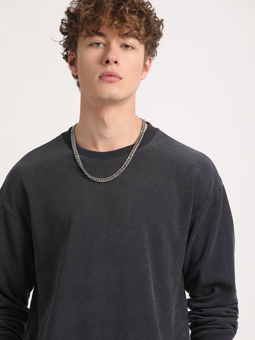 THE BEAR HOUSE Relaxed Fit Pullover - Image 6