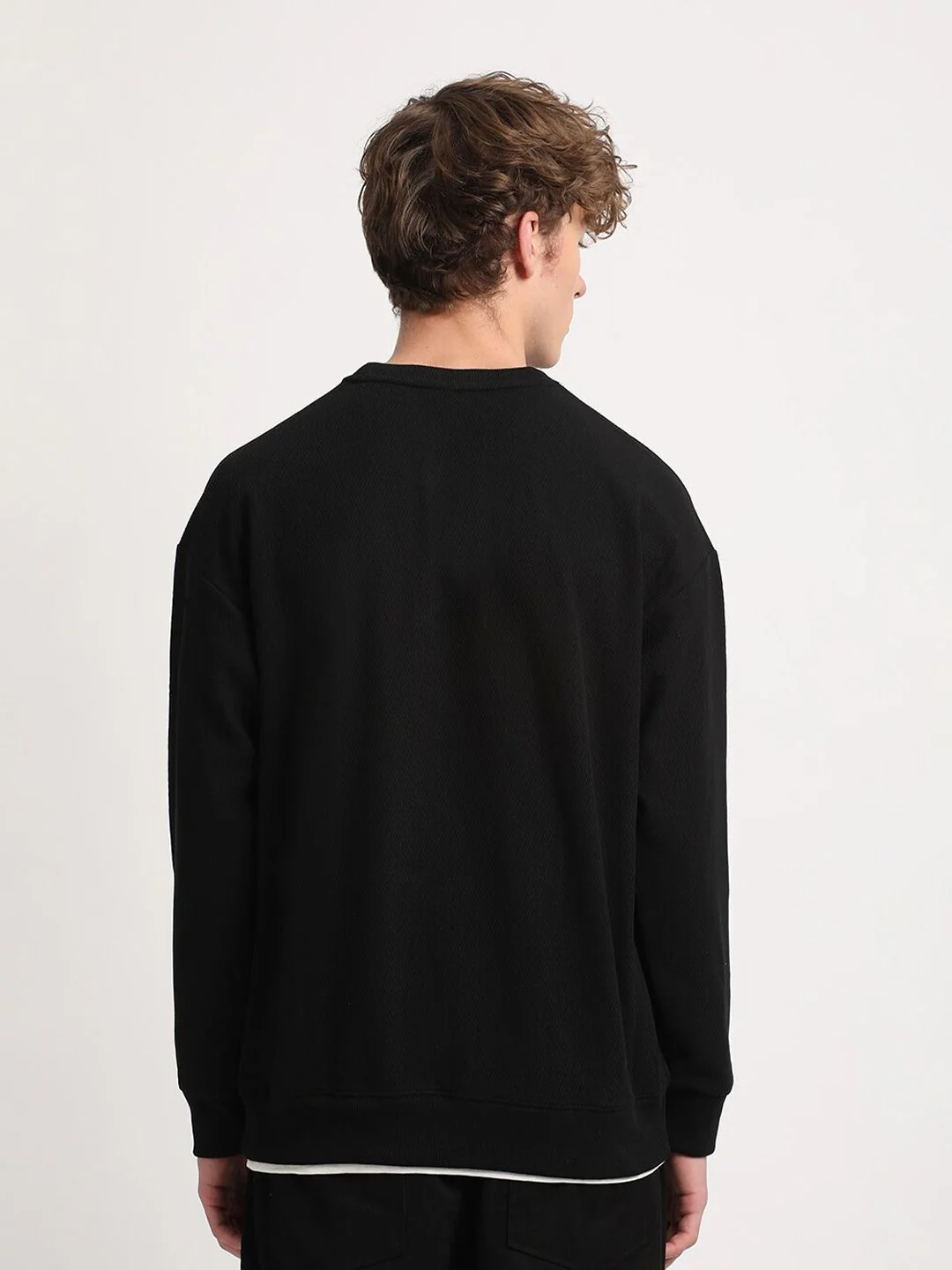 THE BEAR HOUSE Round Neck Relaxed Fit Drop Shoulder Sleeves Sweatshirt - Image 5