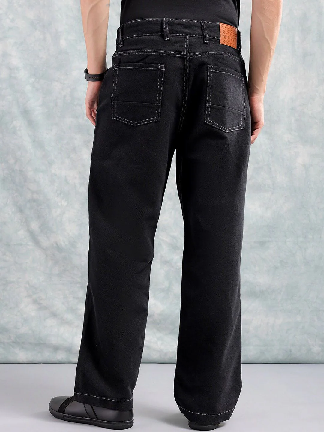 The Indian Garage Co Black Men Mid-Rise Relaxed Fit Colourblocked Pure Cotton Jeans - Image 3