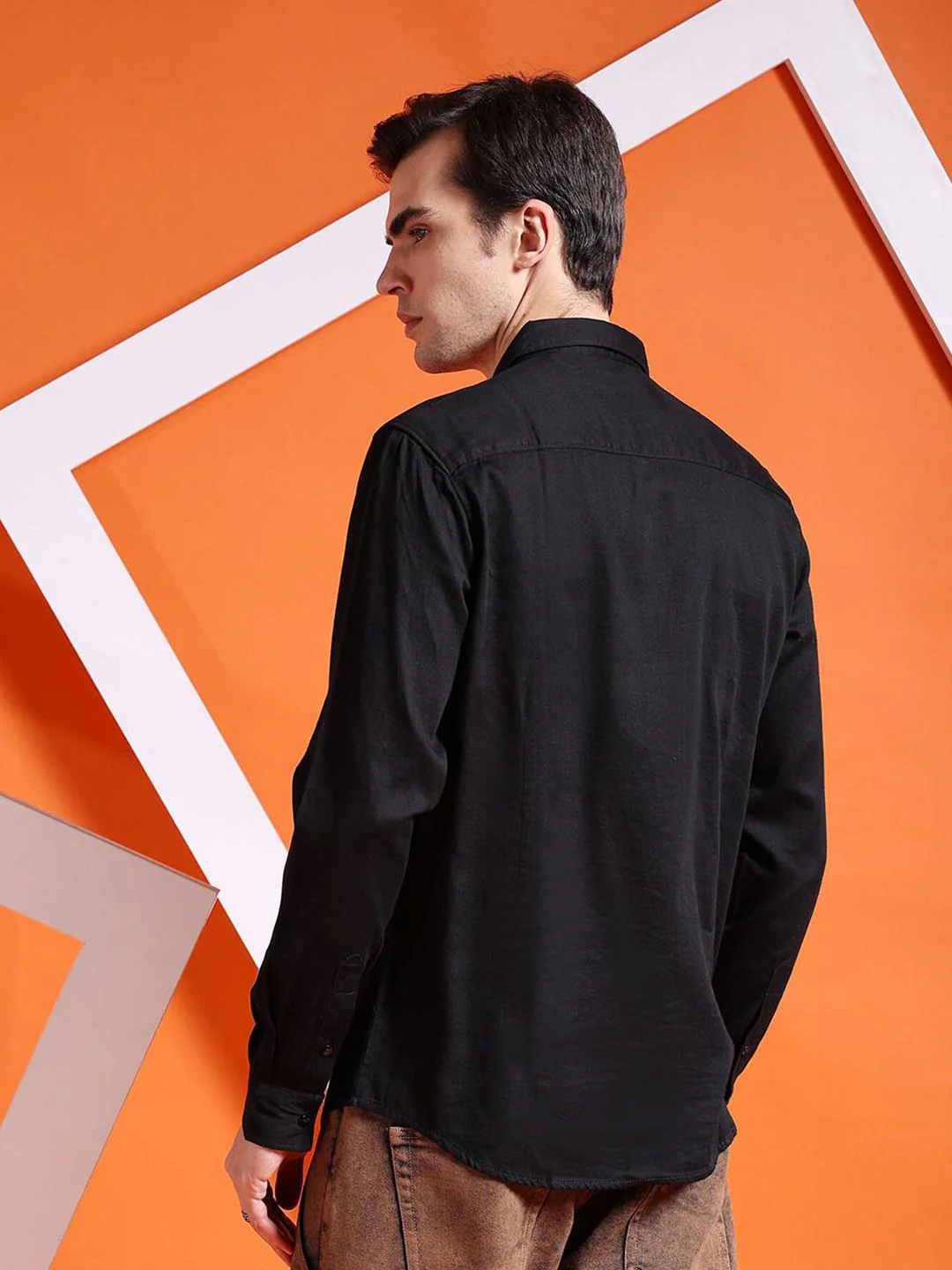 The Indian Garage Co Black Slim Fit Graphic Printed Spread Collar Cotton Casual Shirt - Image 5