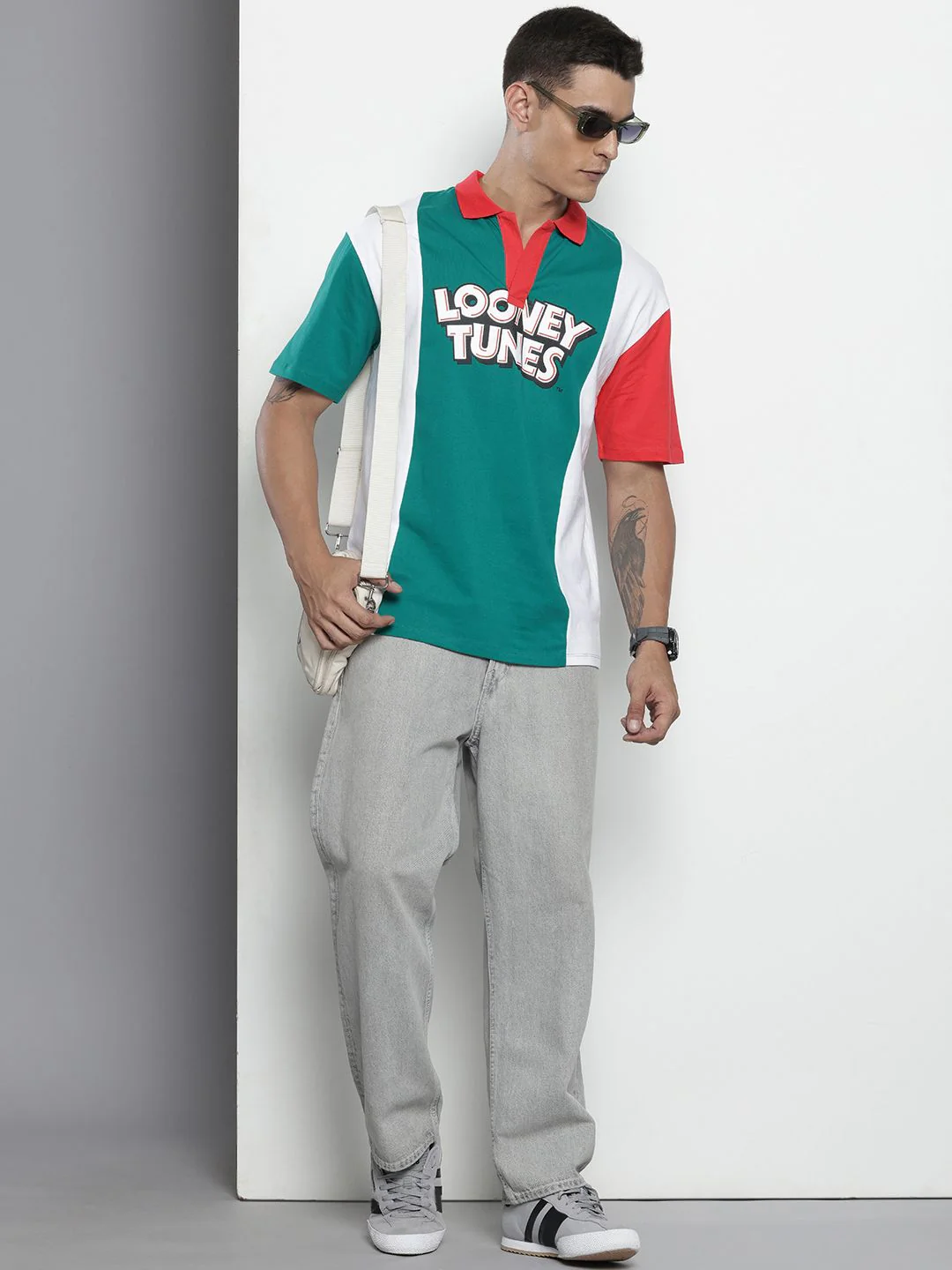 The Indian Garage Co Bugs Bunny Printed Drop-Shoulder Sleeves Pure Cotton Boxy T-shirt - Image 4
