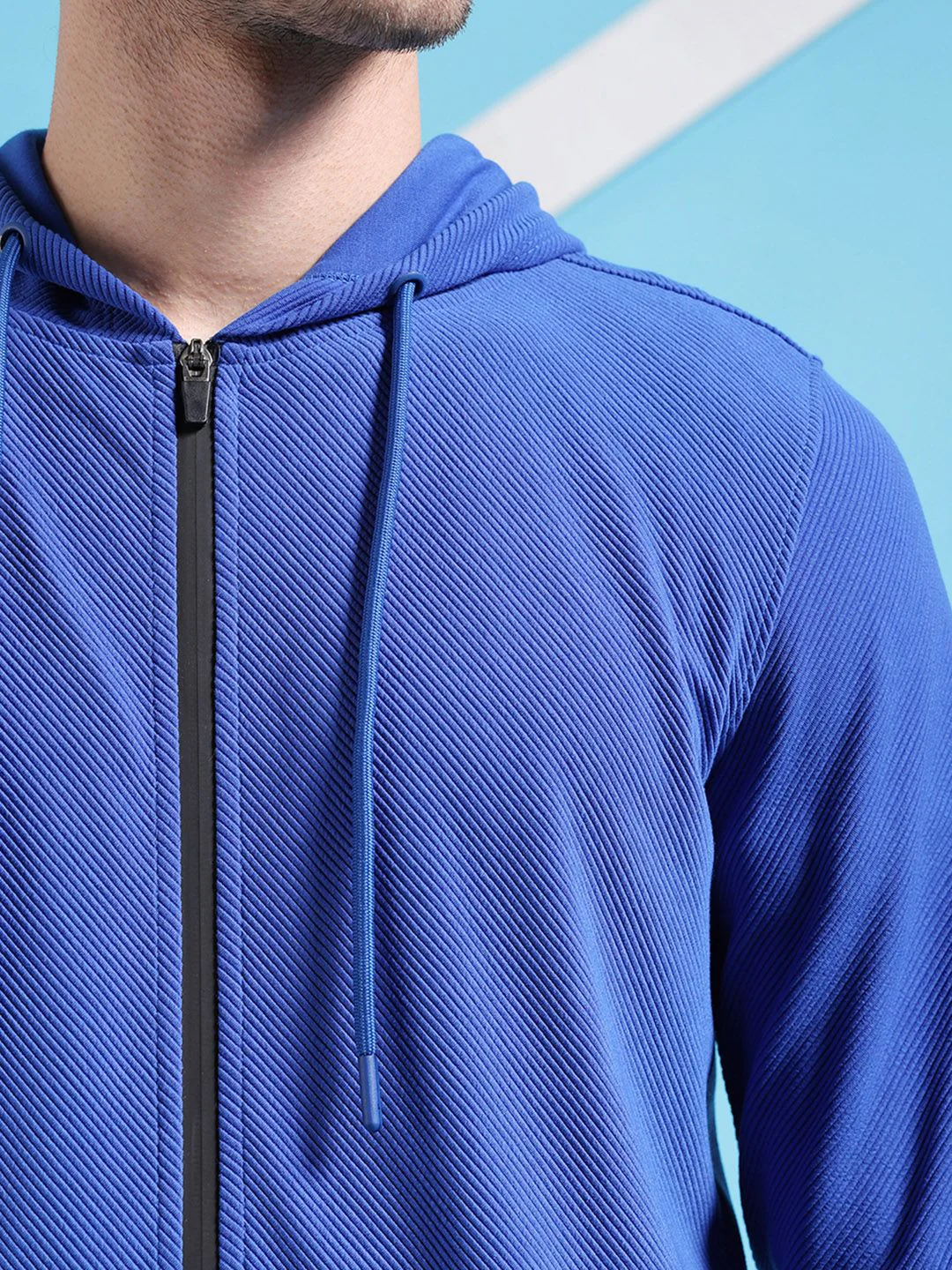 The Indian Garage Co Long Sleeves Hood Zipfront Sweatshirt - Image 2