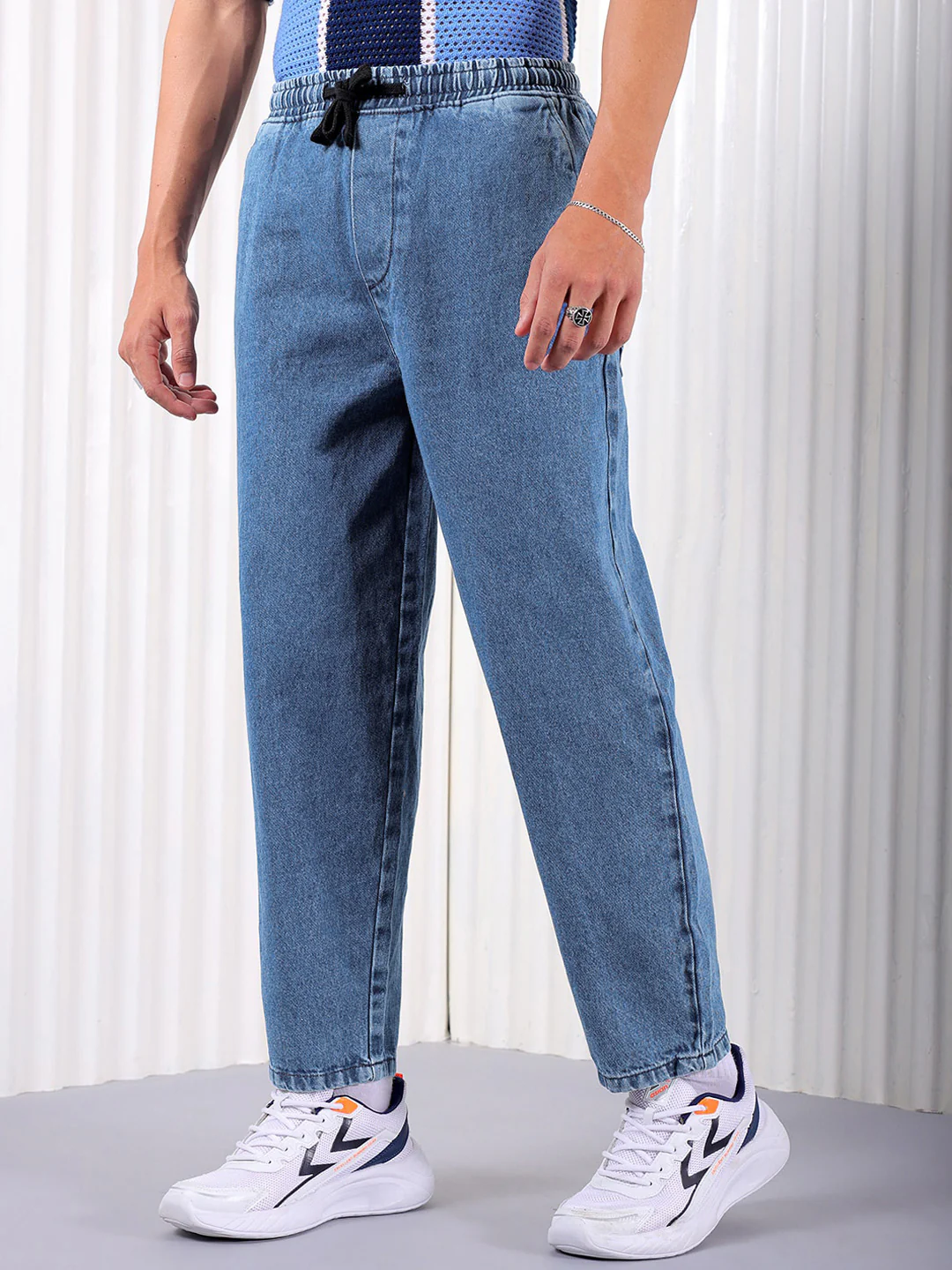 The Indian Garage Co Men Baggy Fit Cotton Elasticated Waist Jeans - Image 2