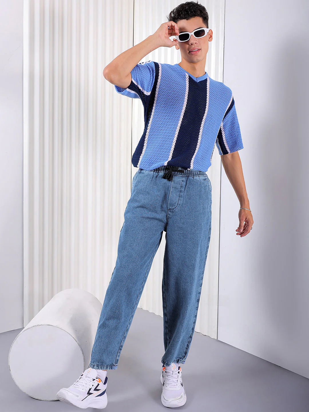 The Indian Garage Co Men Baggy Fit Cotton Elasticated Waist Jeans - Image 4