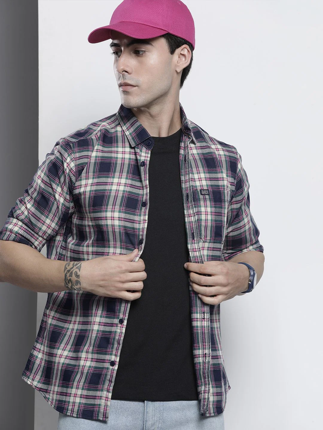 The Indian Garage Co Men Black Comfort Tartan Checked Casual Shirt
