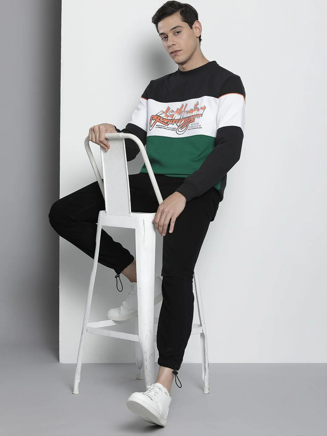 The Indian Garage Co Men Black & White Colourblocked Sweatshirt - Image 4