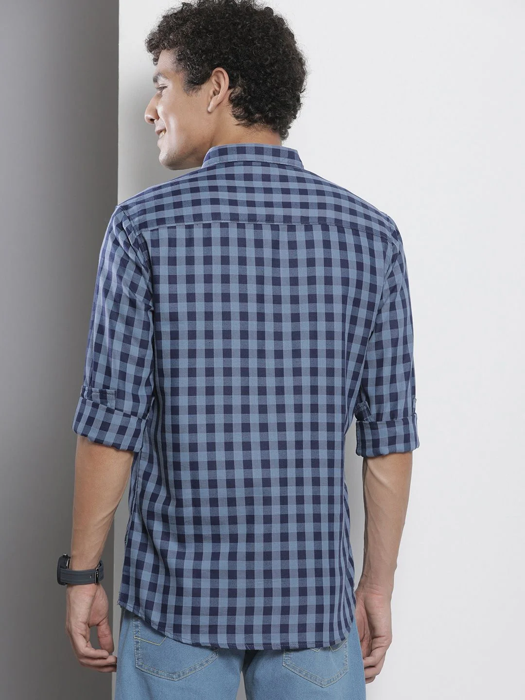 The Indian Garage Co Men Blue Checked Pure Cotton Casual Shirt - Image 4