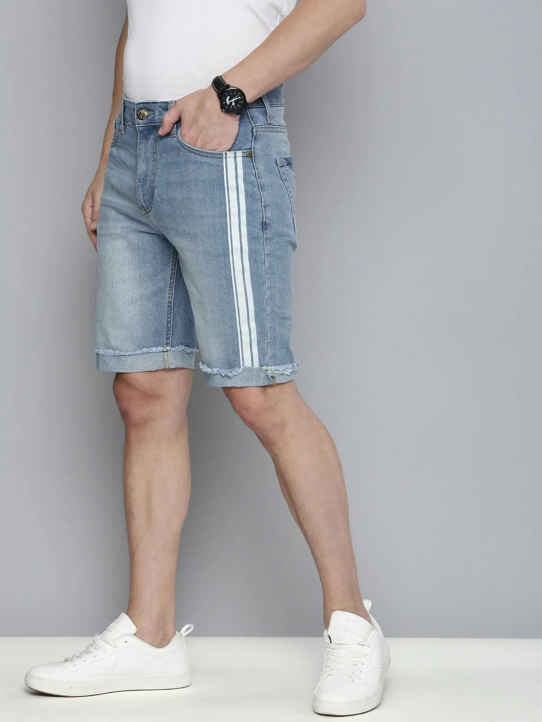 The Indian Garage Co Men Blue Slim Fit Denim Shorts - Image 2