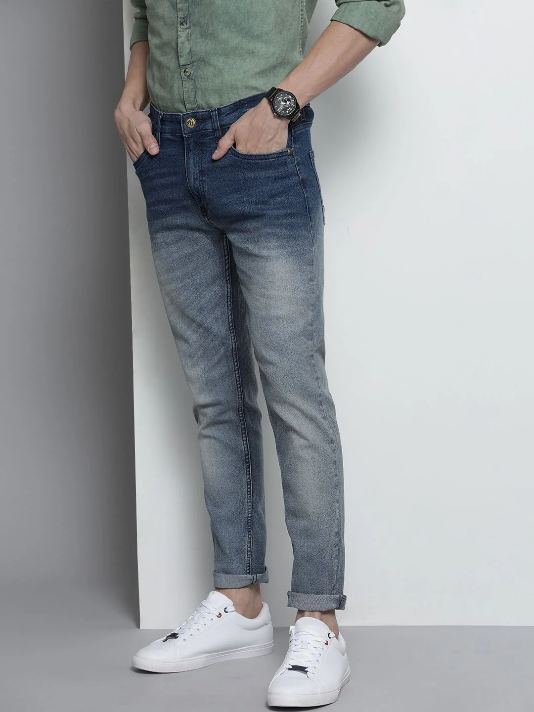The Indian Garage Co Men Blue Slim Fit Light Fade Ombre Stretchable Jeans - Image 2