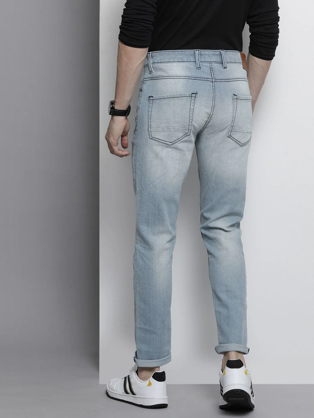 The Indian Garage Co Men Blue Slim Fit Light Fade Stretchable Jeans - Image 3