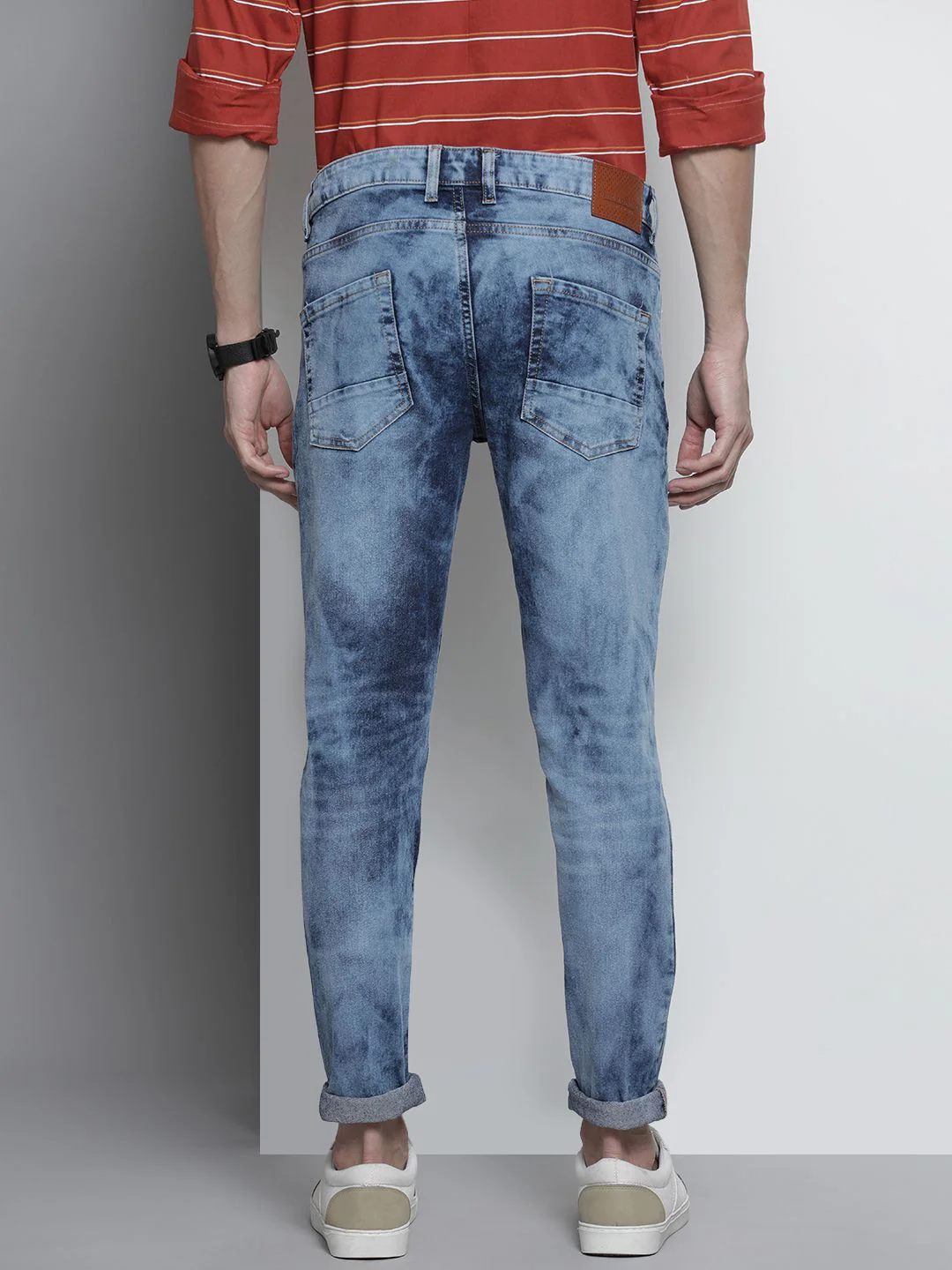 The Indian Garage Co Men Blue Slim Fit Light Fade Stretchable Jeans - Image 3