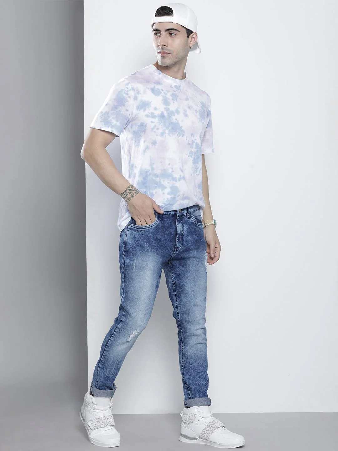 The Indian Garage Co Men Blue Slim Fit Low Distress Light Fade Acid Wash Stretchable Jeans - Image 5