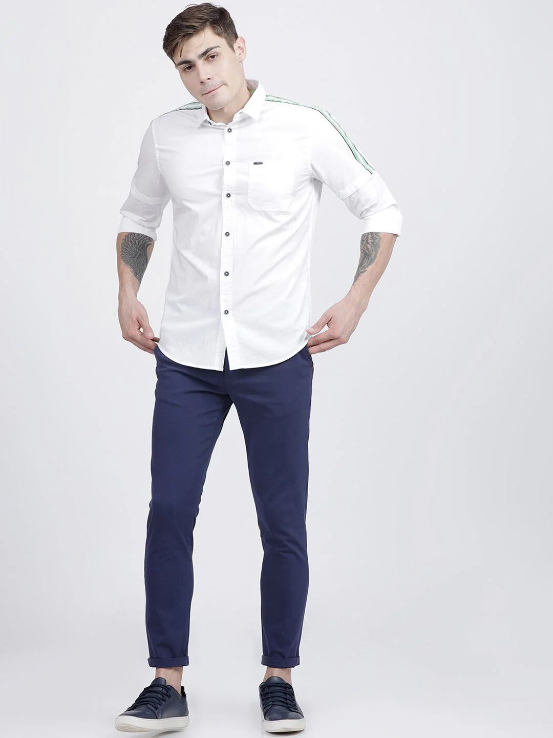 The Indian Garage Co Men Blue Slim Fit Regular Trousers - Image 4