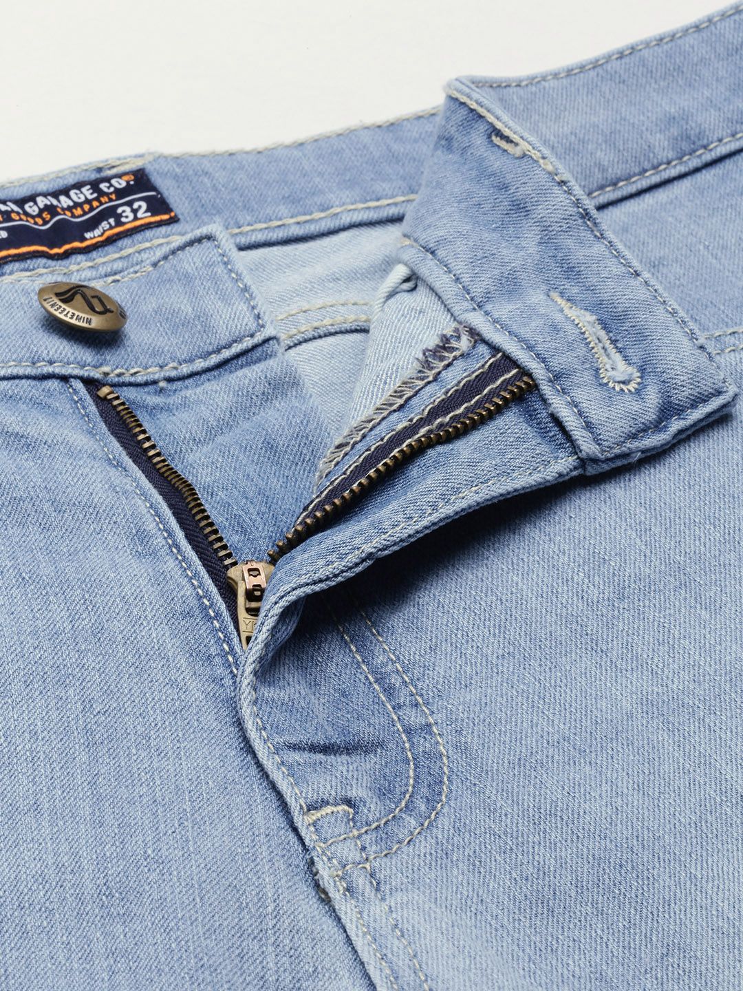 The Indian Garage Co Men Blue Washed Slim Fit Denim Shorts - Image 4