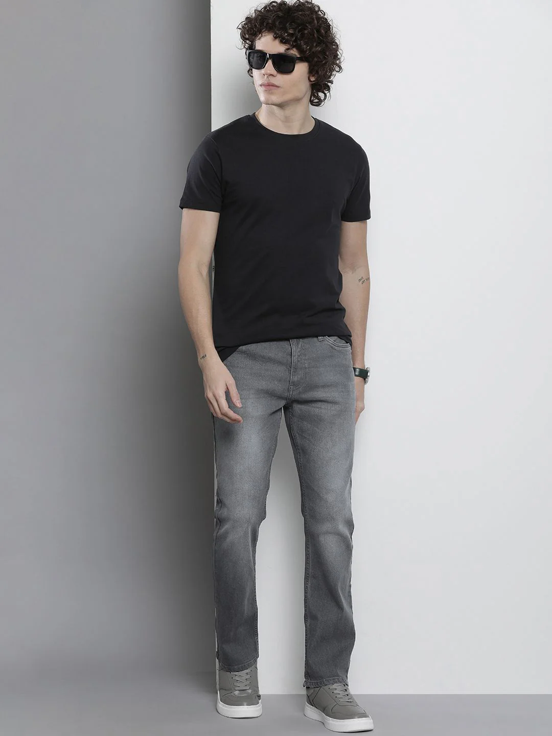 The Indian Garage Co Men Bootcut Heavy Fade Stretchable Jeans - Image 5
