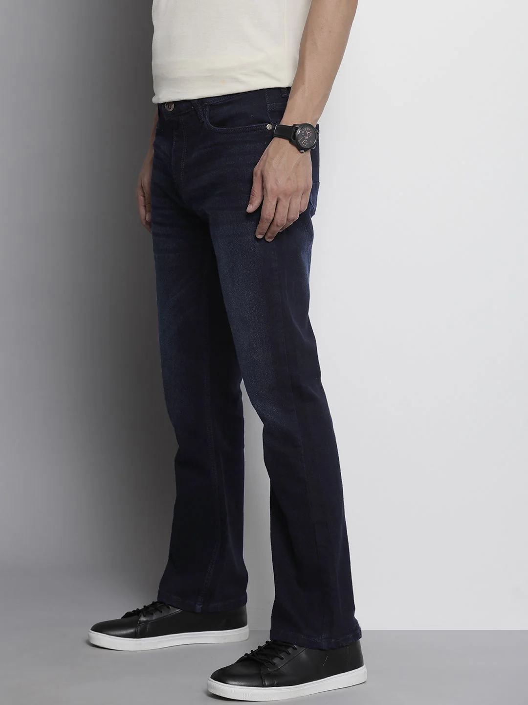 The Indian Garage Co Men Bootcut Light Fade Stretchable Jeans - Image 2