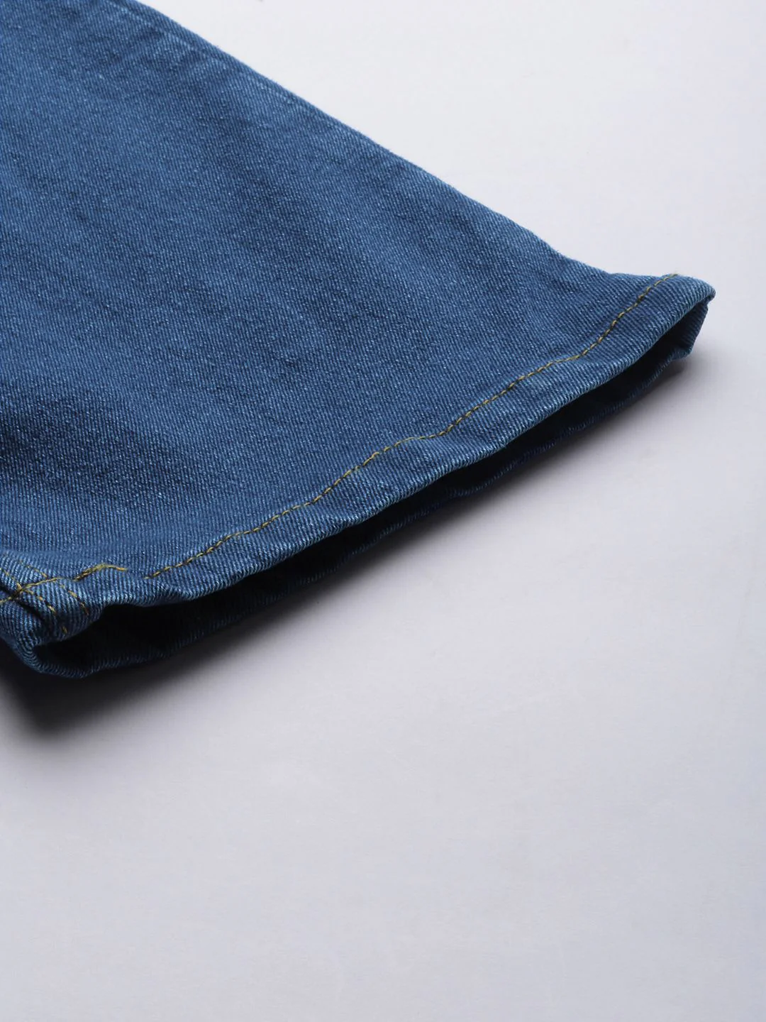 The Indian Garage Co Men Bootcut Light Fade Stretchable Jeans - Image 7