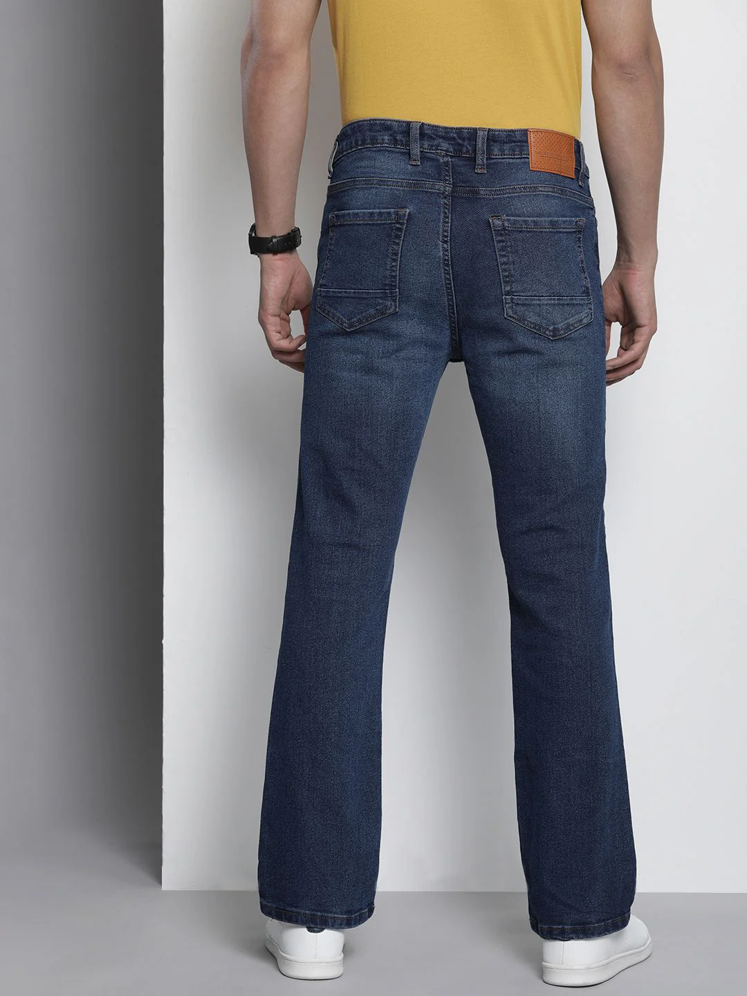 The Indian Garage Co Men Bootcut Light Fade Stretchable Jeans - Image 3