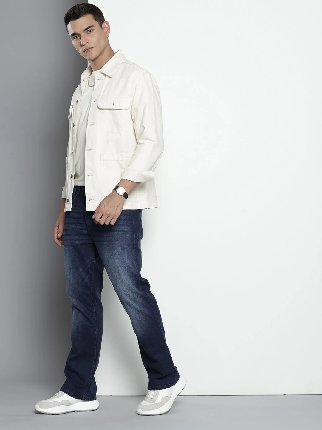 The Indian Garage Co Men Bootcut Light Fade Stretchable Jeans - Image 5