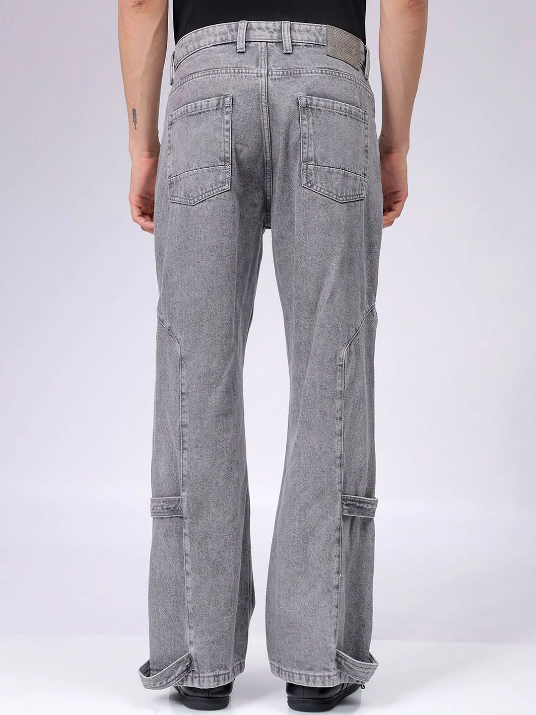 The Indian Garage Co Men Bootcut Loose Fit Convertible Jeans - Image 5