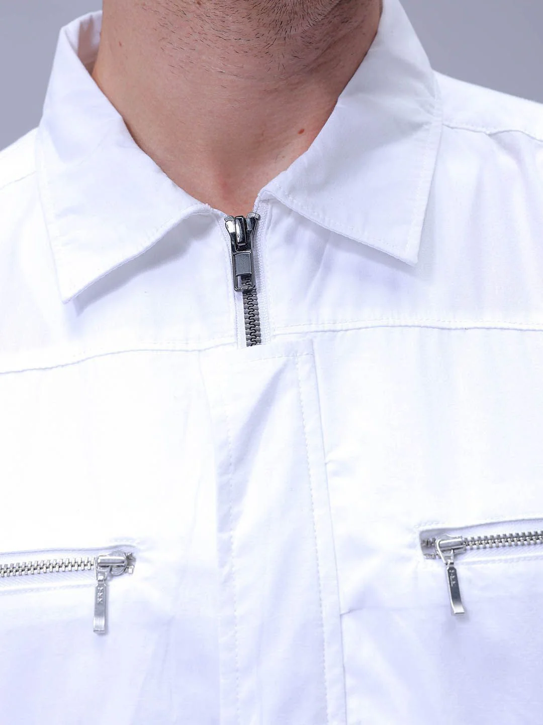 The Indian Garage Co Men Boxy Fit Spread Collar Pure Cotton Casual Shirt - Image 3