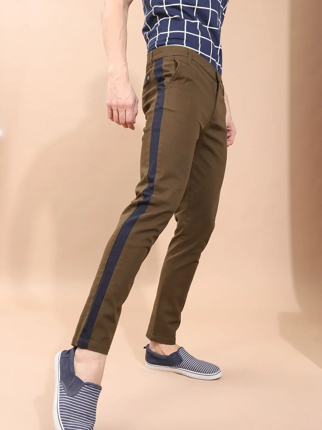 The Indian Garage Co Men Brown Slim Fit Solid Regular Trousers With Side Taping - Image 3
