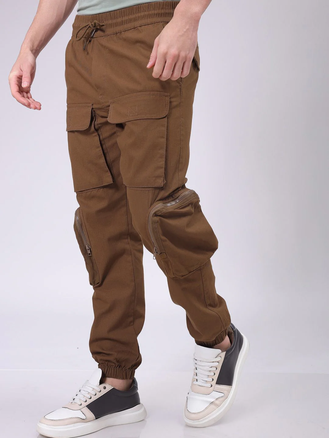 The Indian Garage Co Men Cargos Trousers - Image 3