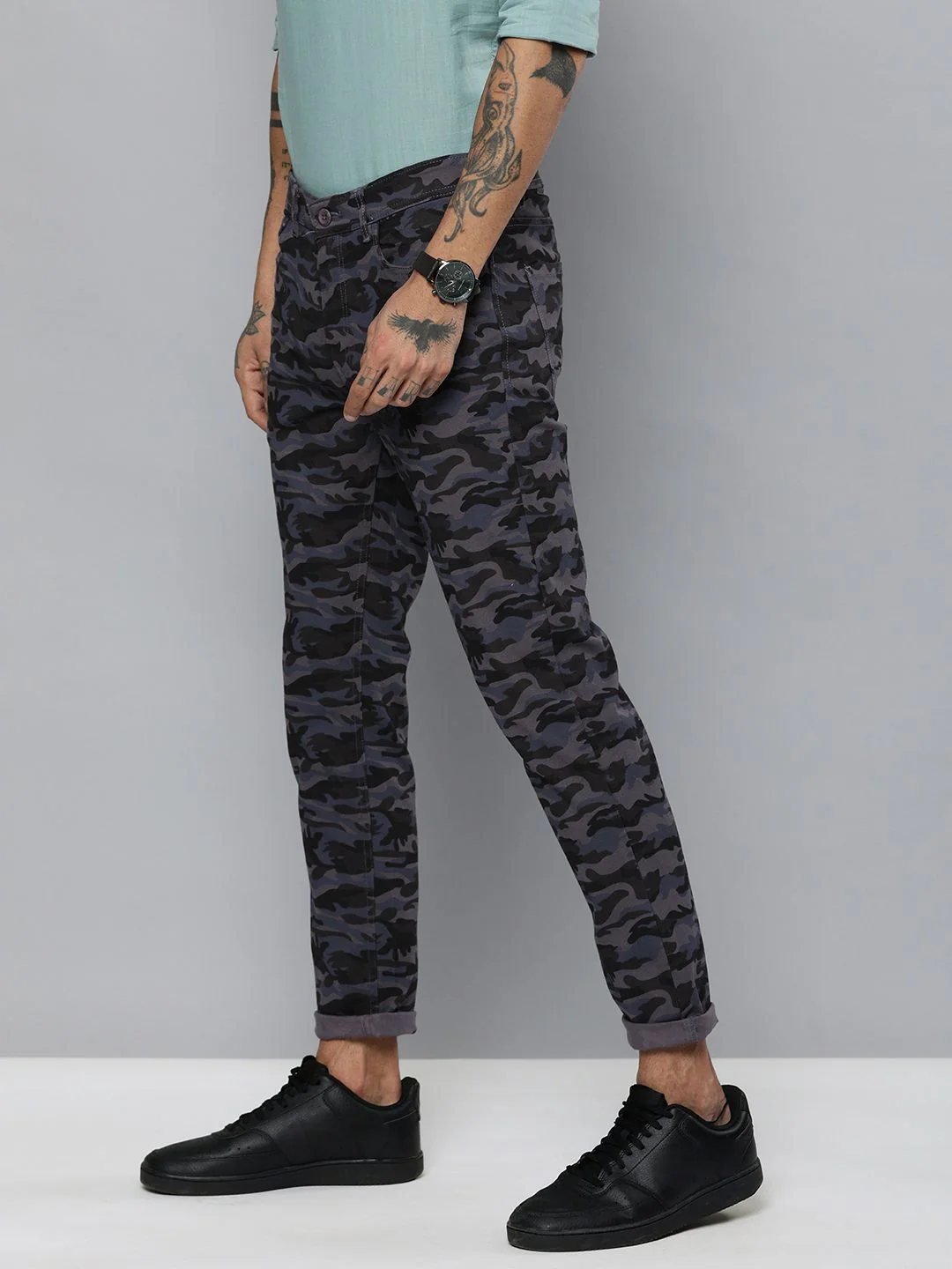 The Indian Garage Co Men Charcoal Grey Camouflage Printed Slim Fit Chinos - Image 2