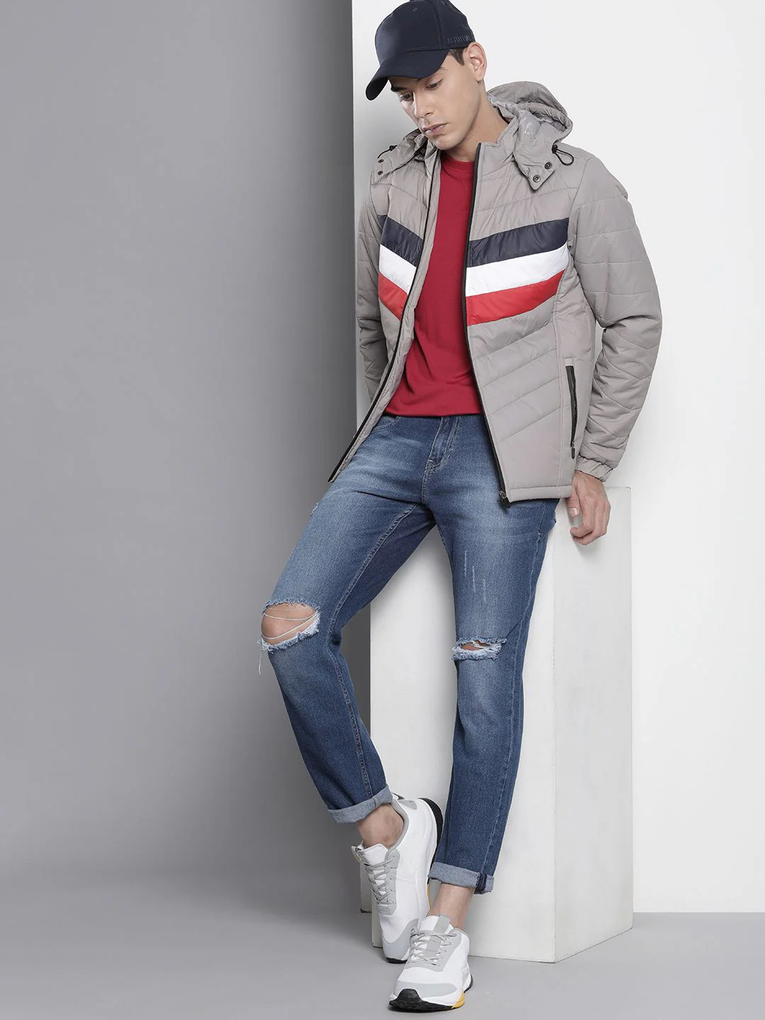 The Indian Garage Co Men Colourblock Puffer Jacket with Detachable Hood - Image 4