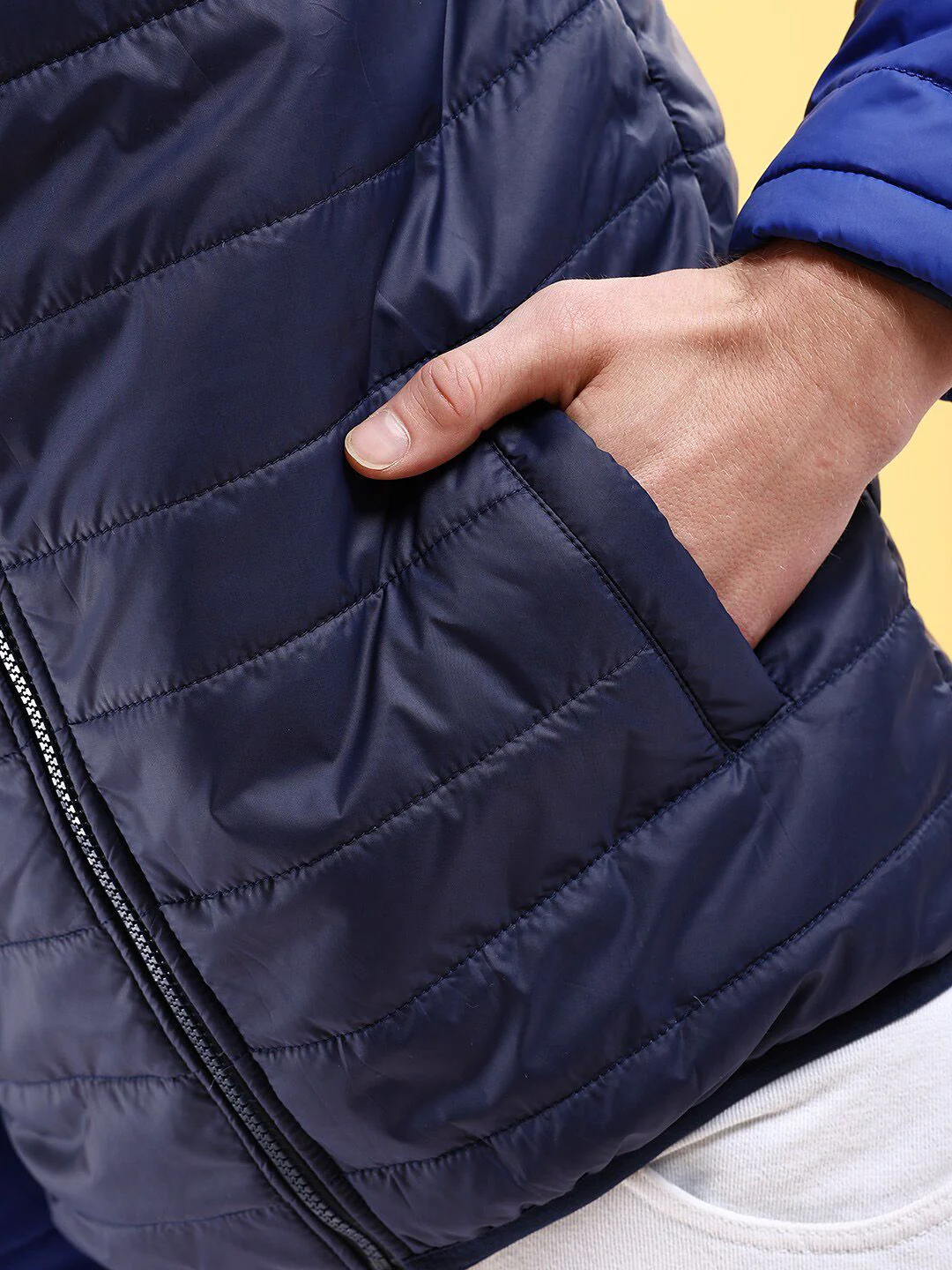 The Indian Garage Co Men Colourblock Regular Fit Hooded Puffer Jacket - Image 7