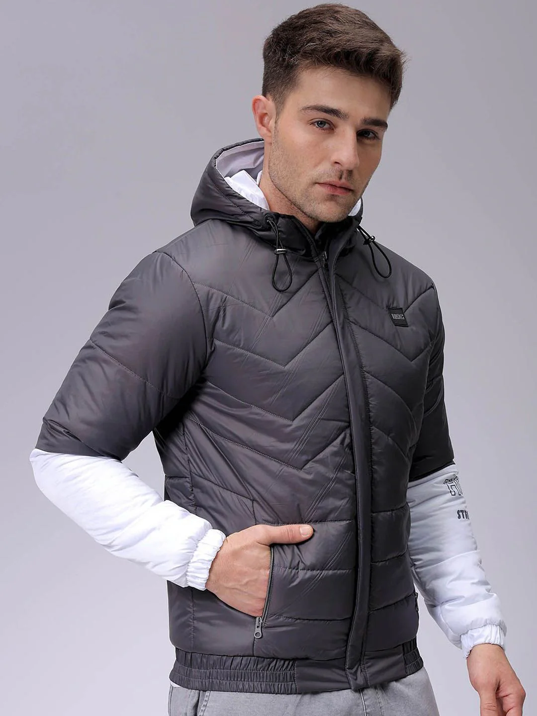 The Indian Garage Co Men Colourblocked Lightweight Puffer Jacket with Patchwork - Image 3
