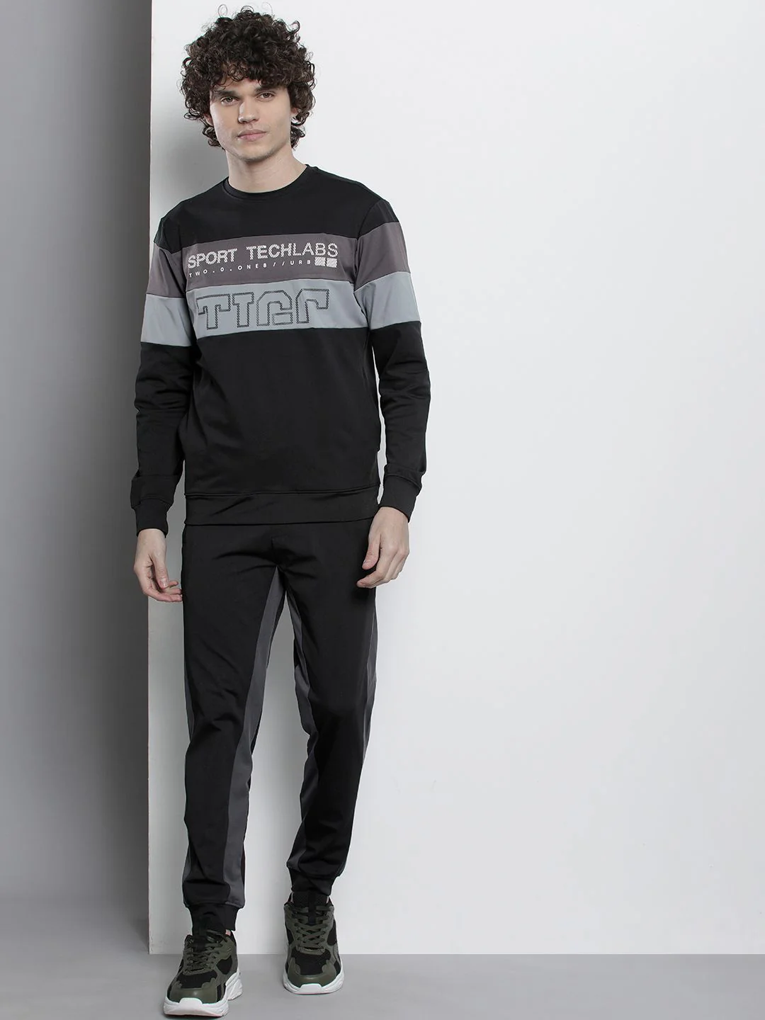 The Indian Garage Co Men Colourblocked Tracksuit - Image 5
