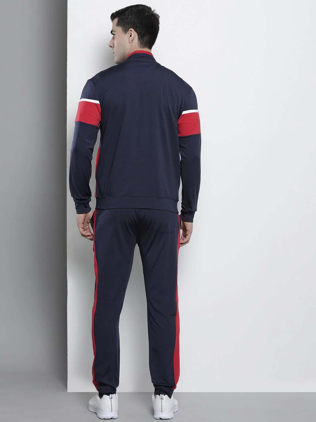 The Indian Garage Co Men Colourblocked Tracksuit - Image 4