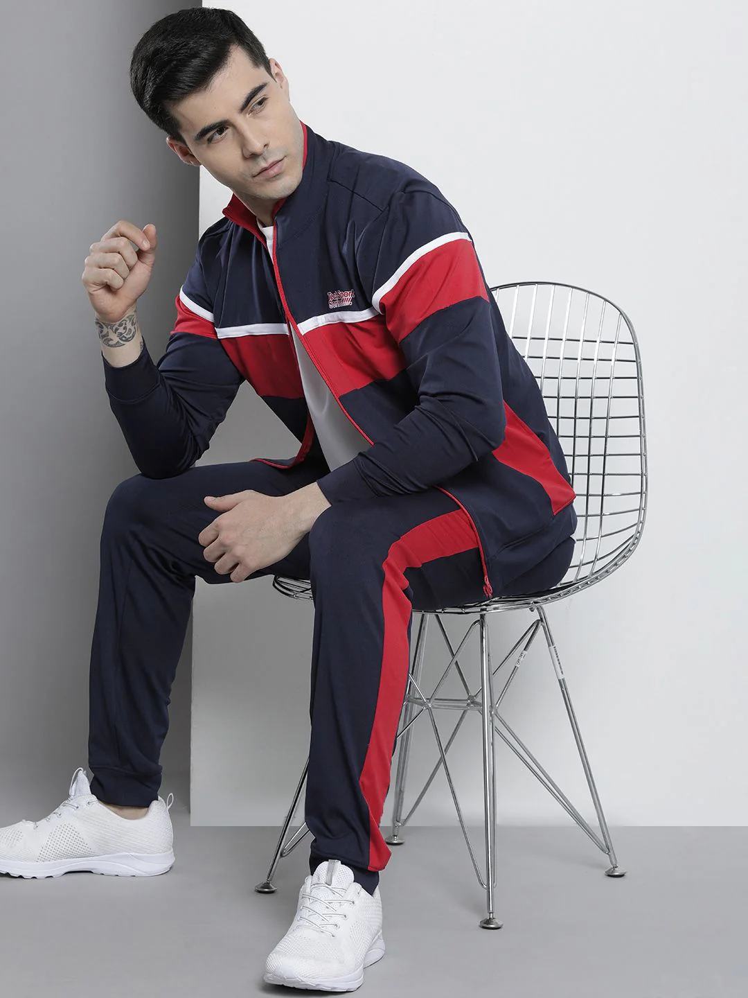 The Indian Garage Co Men Colourblocked Tracksuit - Image 6