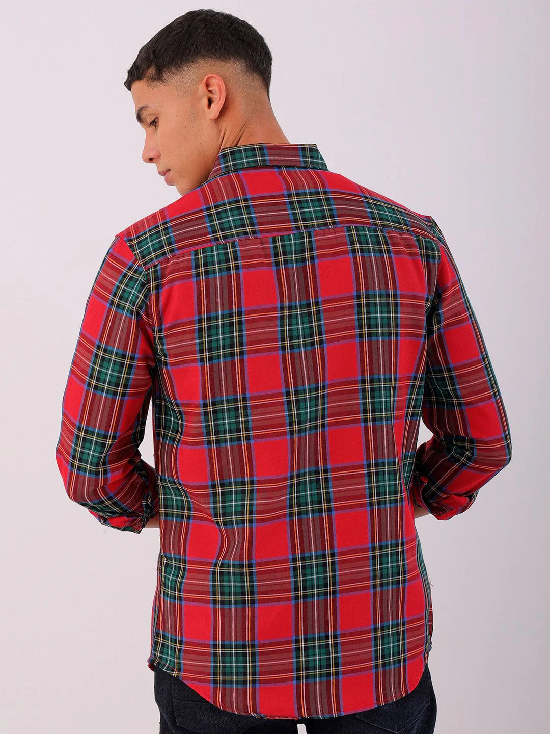 The Indian Garage Co Men Cutaway Collar Checked Cotton Slim Fit Casual Shirt - Image 4