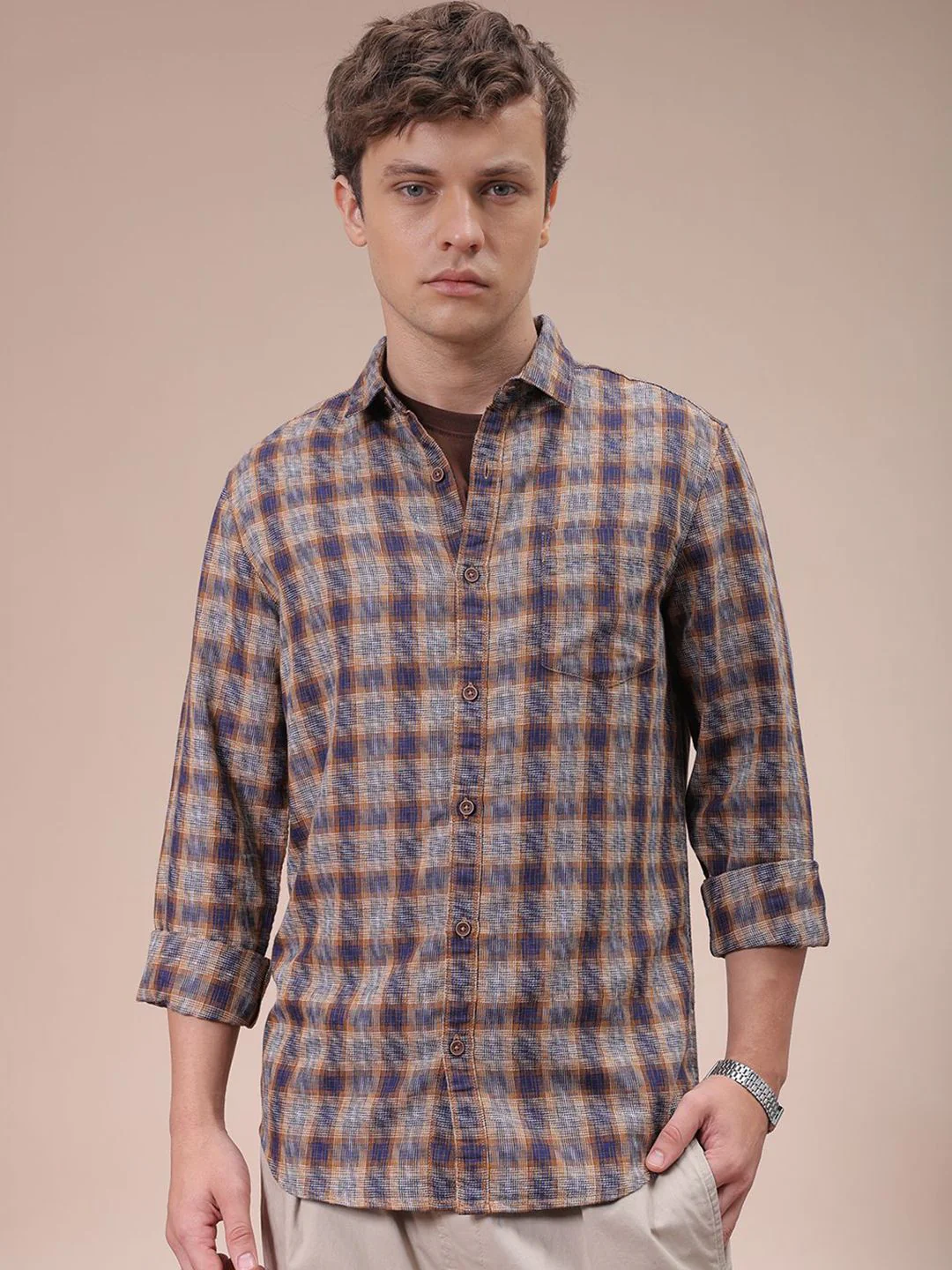 The Indian Garage Co Men Cutaway Collar Checked Slim Fit Casual Shirt