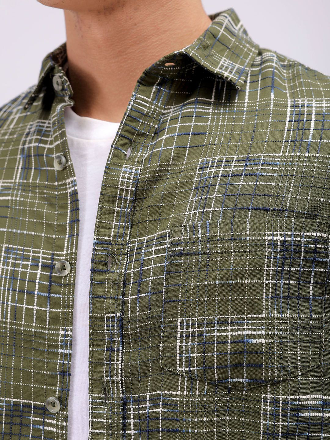 The Indian Garage Co Men Cutaway Collar Checked Slim Fit Casual Shirt - Image 2
