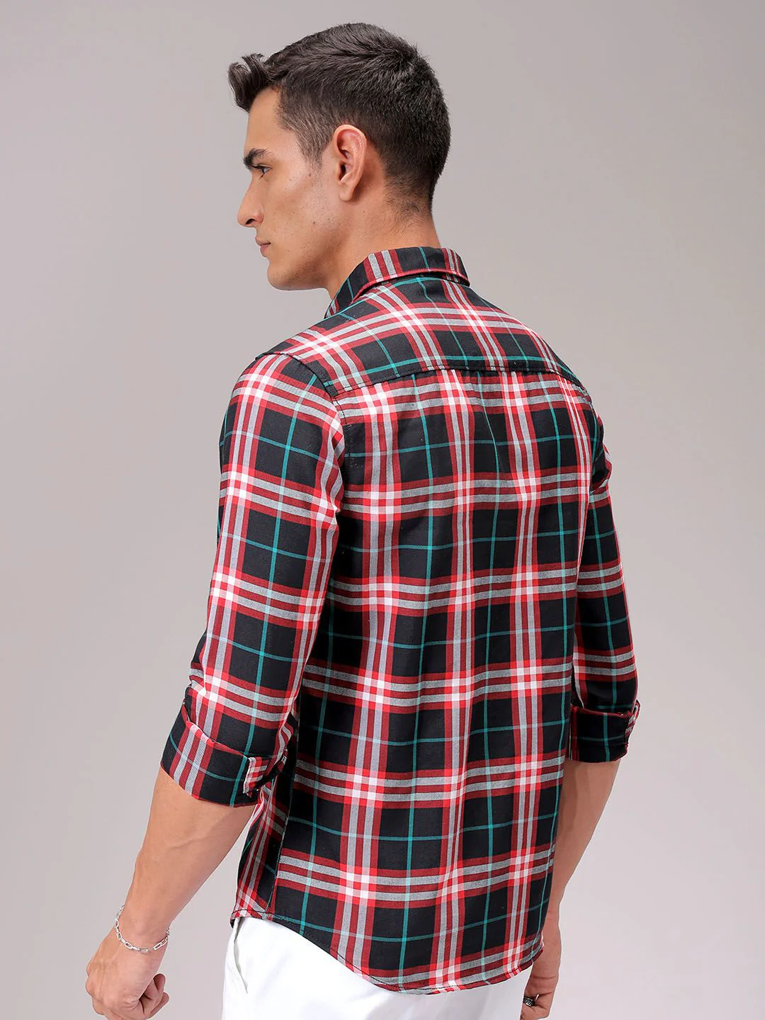 The Indian Garage Co Men Cutaway Collar Checked Cotton Slim Fit Casual Shirt - Image 6